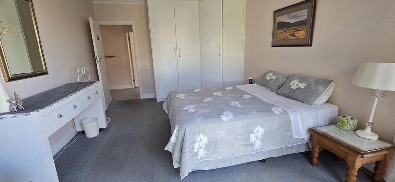 4 Bedroom Property for Sale in Glentana Western Cape